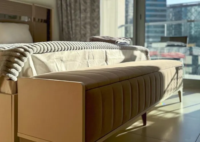 Dreamshoma-1B Spacious Apartment
